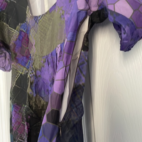 Aoyama Itchome silk scoop neck a-line dress with various scale like print - Picture 10 of 11